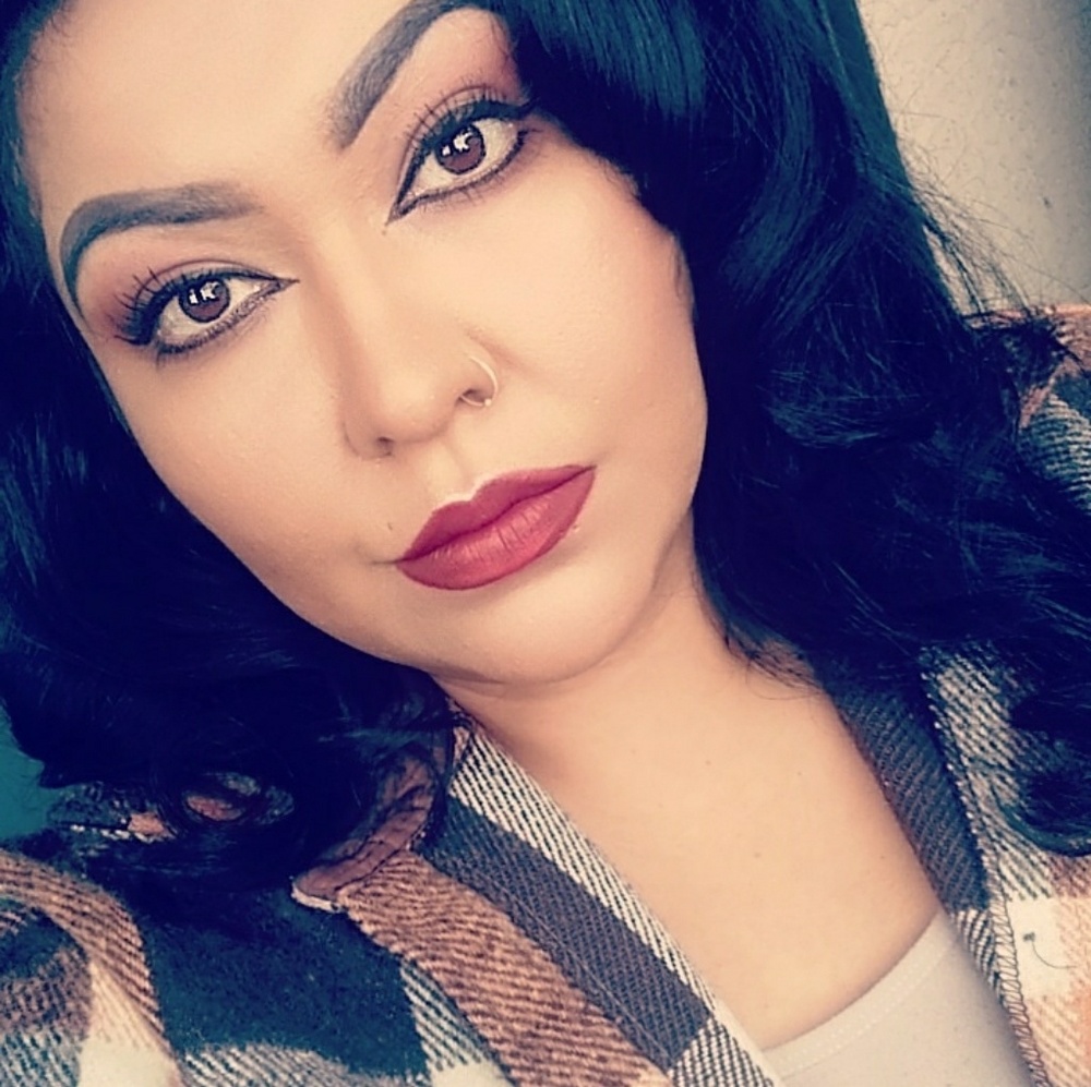 Meet your Posher, Angelica